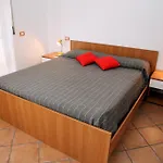La Contessa