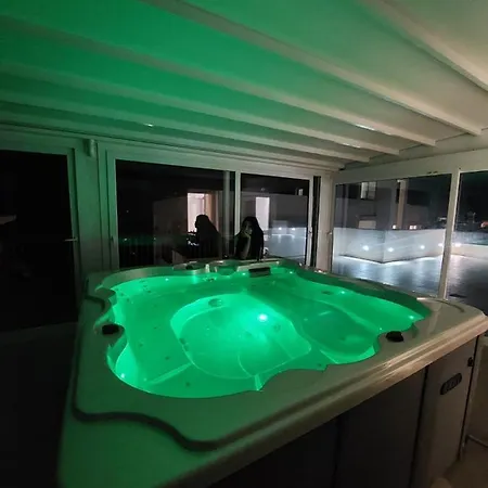 La Contessa Aparthotel 3*