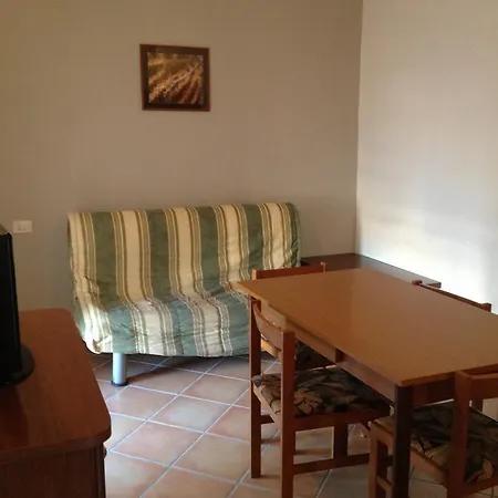 La Contessa Aparthotel